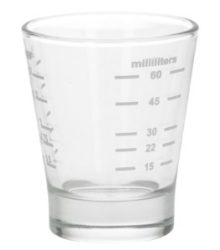 Üveg pohár (mércés)