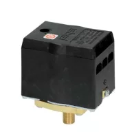 NYOMÁSKAPCSOLÓ P303T01 3-PÓLUSÚ 20A 1/4'
