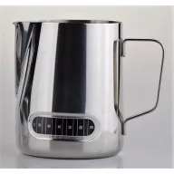 LHT Tejkiöntő kanna hőmérővel (600 ml)