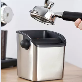 B027 Rozsdamentes acél zacckiütő doboz (0,5 l)