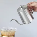 Easyworkz Gage hattyúnyakú kiöntőkanna 600 ml – 2. termékkép