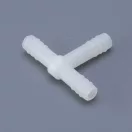 T-alakú csatlakozó