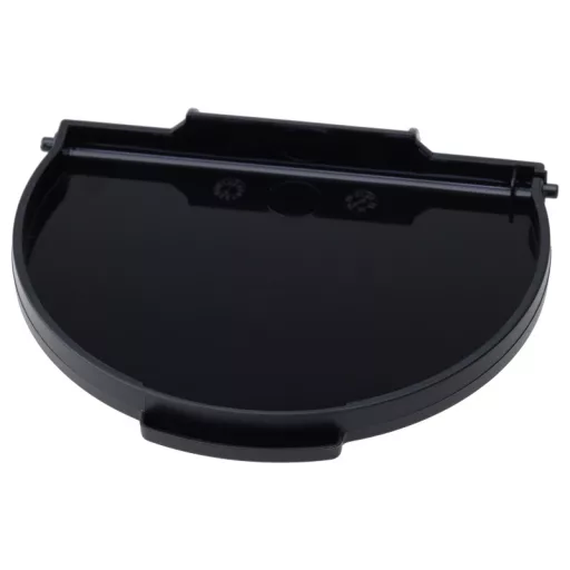 Fedél fekete víztartály