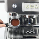 SAGE The Oracle™ Touch Professzionális automata karos eszpresszógép érintőkijelzővel (SES990BTR)